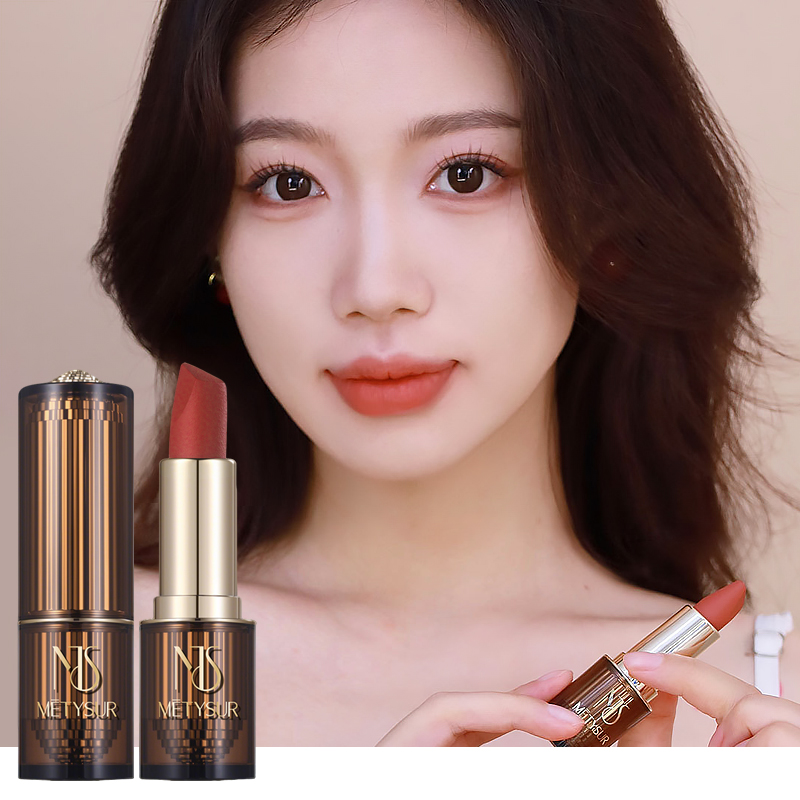 METSUR Son môi nhung Truffle đen | Lâu trôi, chống chuyển, kết thúc nhung mịn màng