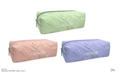 [PC Gift] Túi đựng mỹ phẩm chần bông mềm mịn Close up (mẫu ngẫu nhiên)