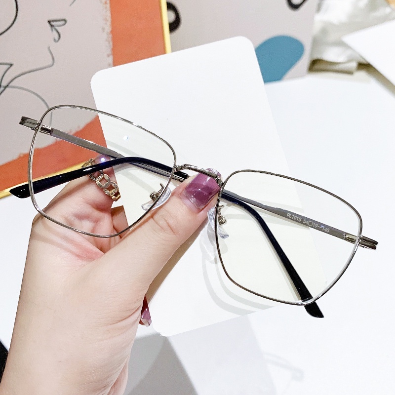 Kính Chống Tia UV Gọng Kim Loại Thay Đổi Màu Sắc Dành Cho Nam