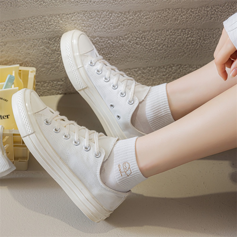 Đôi Vớ Cotton Ngắn Thêu Hình Động Vật Dễ Thương Cho Nữ