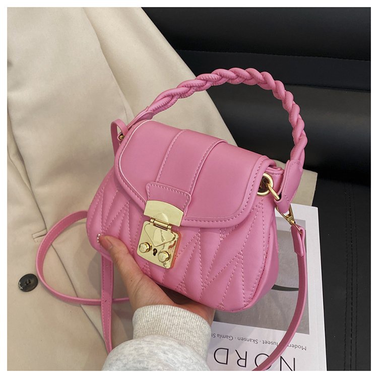 Túi Xách Dây Xích Dày Dặn Họa Tiết Hình Thoi Thời Trang Cho Nữ