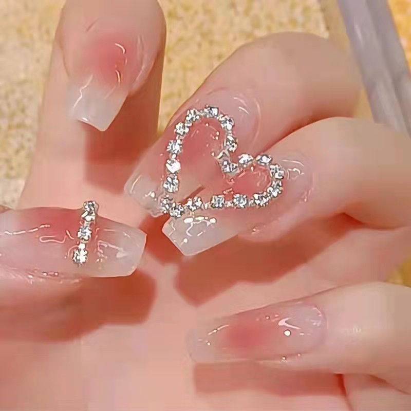 Bộ Móng Tay Giả Trong Suốt Đính Kim Cương Giả Màu Hồng Nhạt Dễ Thương