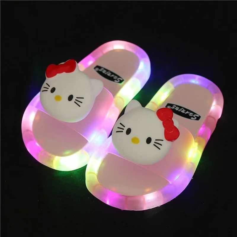 Dép Mùa Hè Phát Sáng Dễ Thương Cho Bé