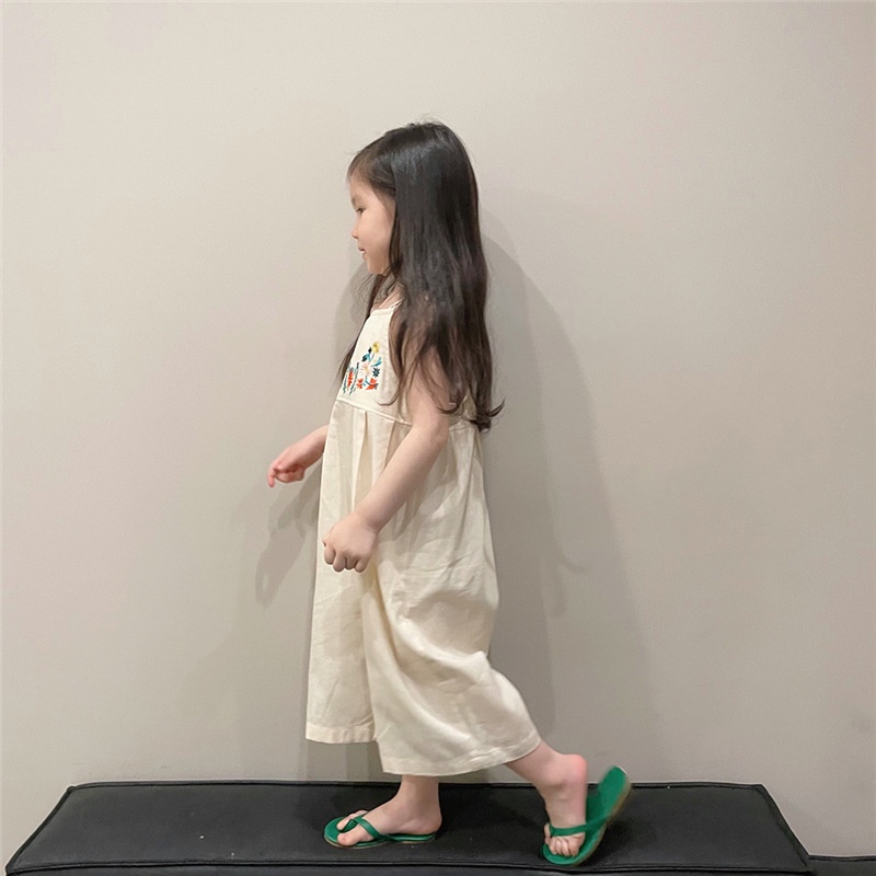 Jumpsuit thêu hoa màu vintage cho bé gái