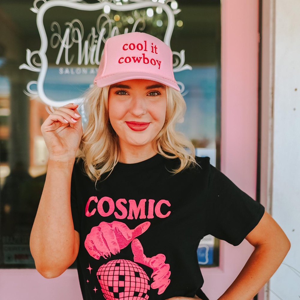 Mũ Lưỡi Trai Phối Lưới Thêu Chữ it cowboy trucker Màu Hồng Nữ Tính