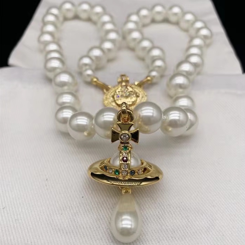 Dây Chuyền Vivienne Westwood Mặt Hình Giọt Nước Đính Ngọc Trai Ba Chiều Phong Cách Retro