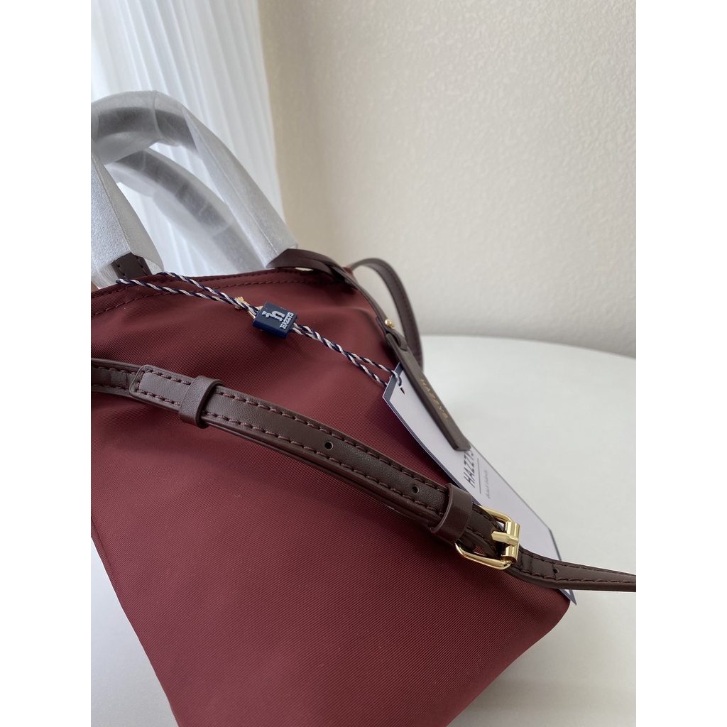 Túi Đeo Chéo Mini Bằng Nylon In Logo Chú Chó Con Dễ Thương Gồm 2 Màu Tùy Chọn