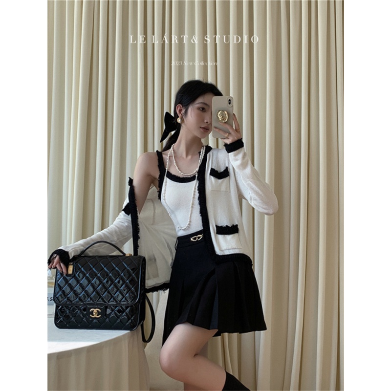 Áo Croptop Dệt Kim Không Tay Cổ Chữ U Dáng Ôm Thời Trang Mùa Hè 2023 Dành Cho Bạn Nữ