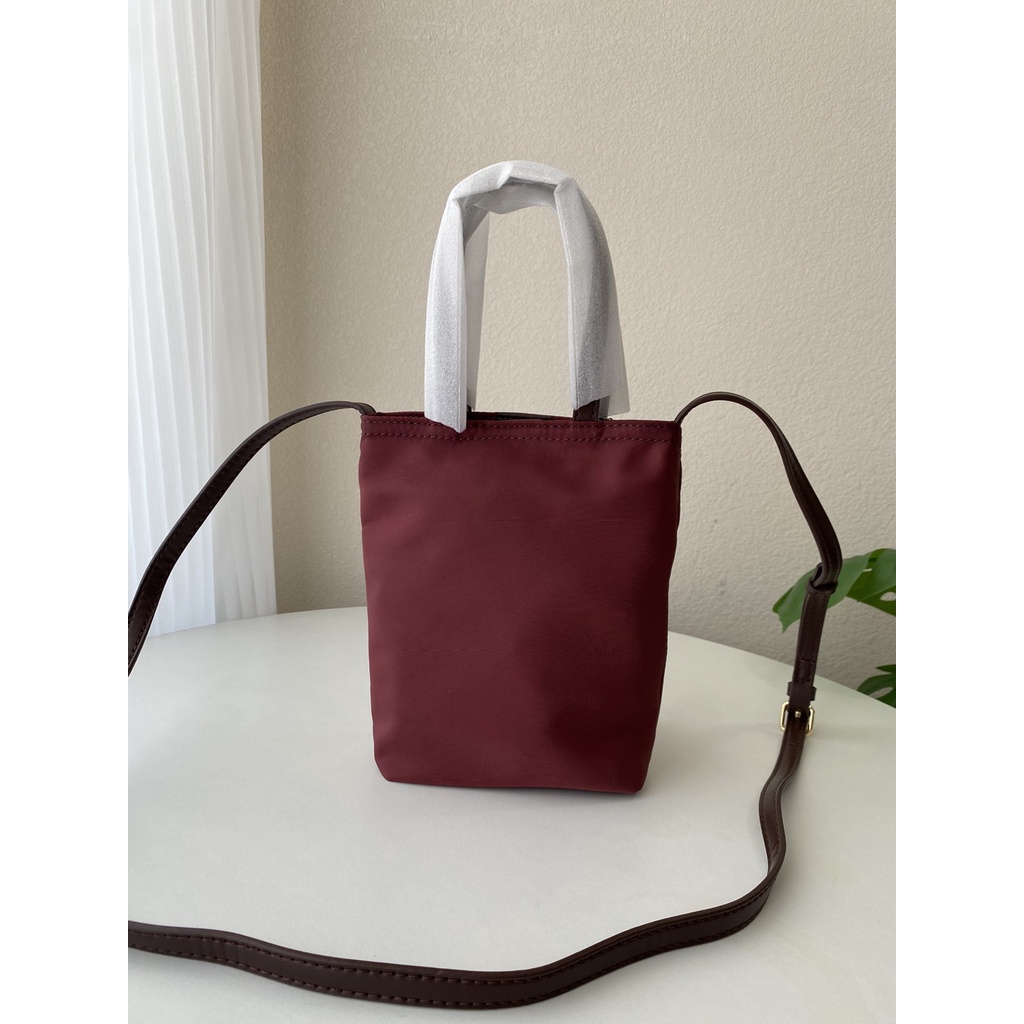 Túi Đeo Chéo Mini Bằng Nylon In Logo Chú Chó Con Dễ Thương Gồm 2 Màu Tùy Chọn