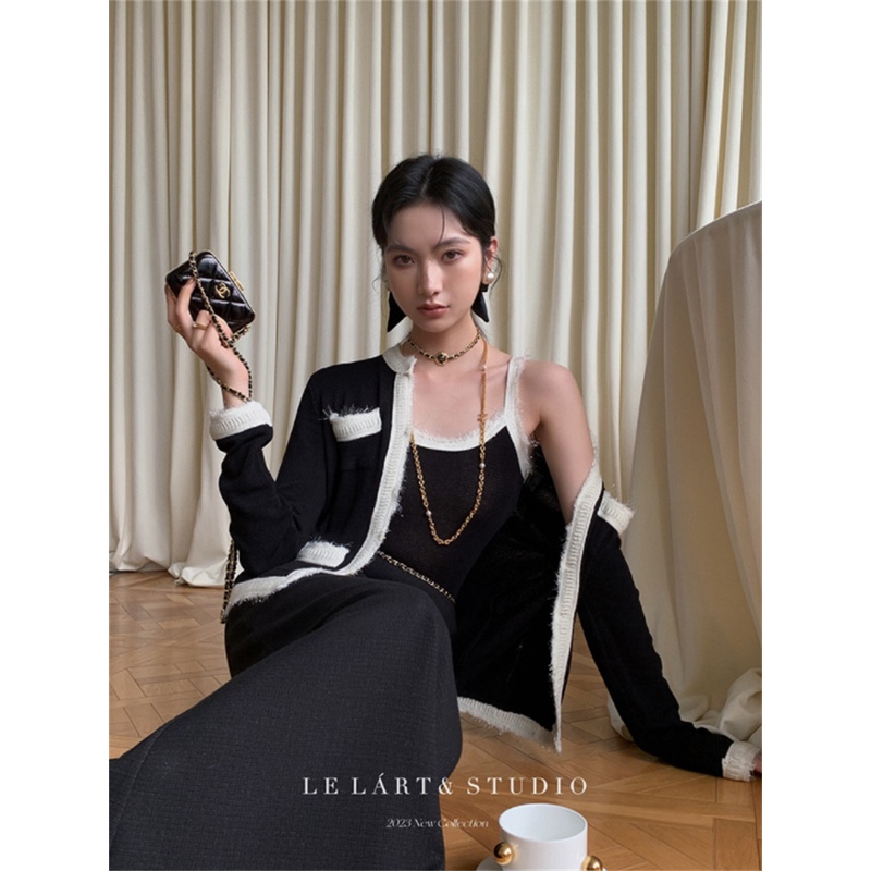 Áo Croptop Dệt Kim Không Tay Cổ Chữ U Dáng Ôm Thời Trang Mùa Hè 2023 Dành Cho Bạn Nữ