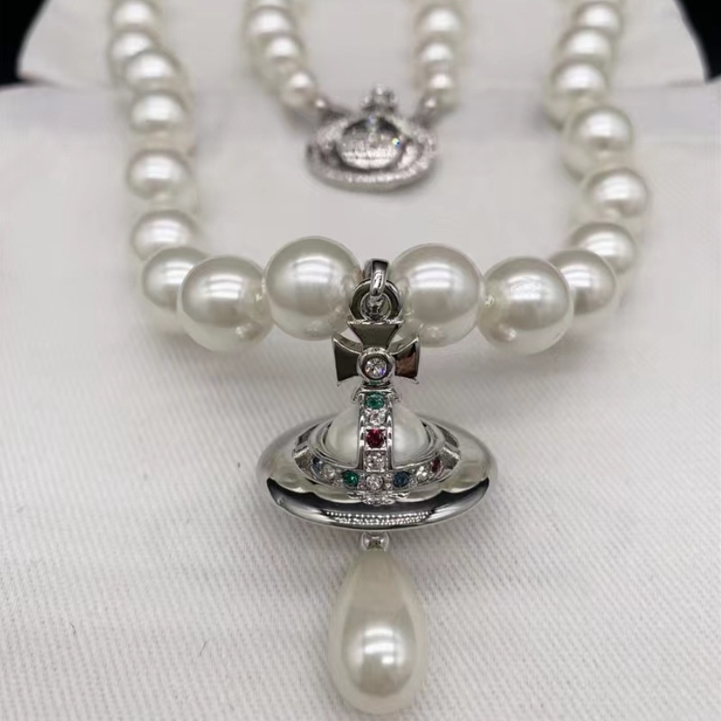 Dây Chuyền Vivienne Westwood Mặt Hình Giọt Nước Đính Ngọc Trai Ba Chiều Phong Cách Retro