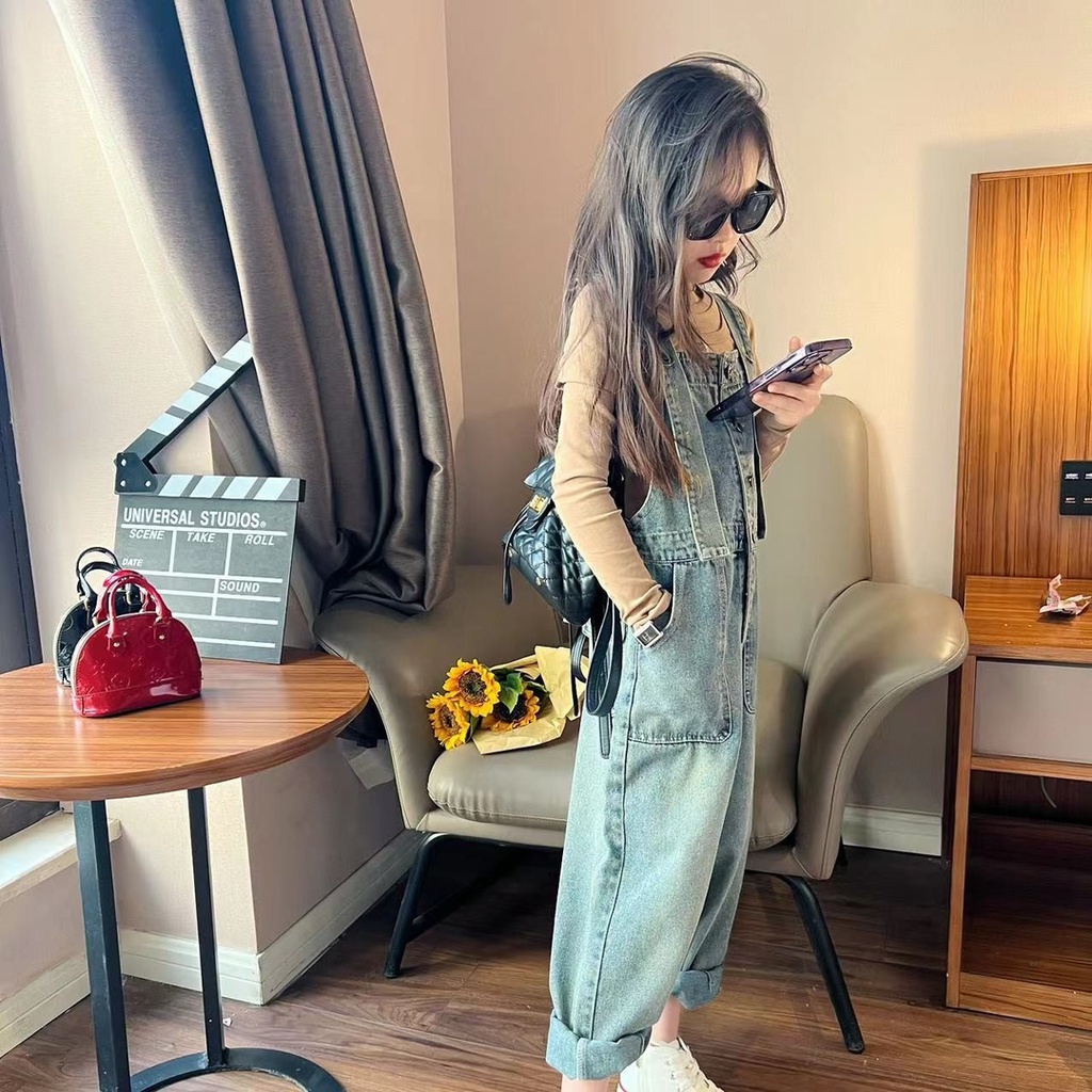 * * Qu n Y m Quần Yếm Denim * Thời Trang Đường Phố Mùa Xuân 2023 Kích Thước Vừa Lớn Hợp Thời Trang Giản Dị Cho Bé Gái