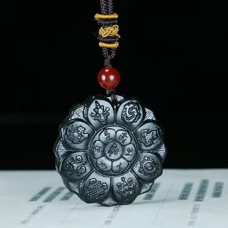 Mặt Dây Chuyền Hình Cá Màu Xanh Đen Bằng Ngọc Bích Tự Nhiên