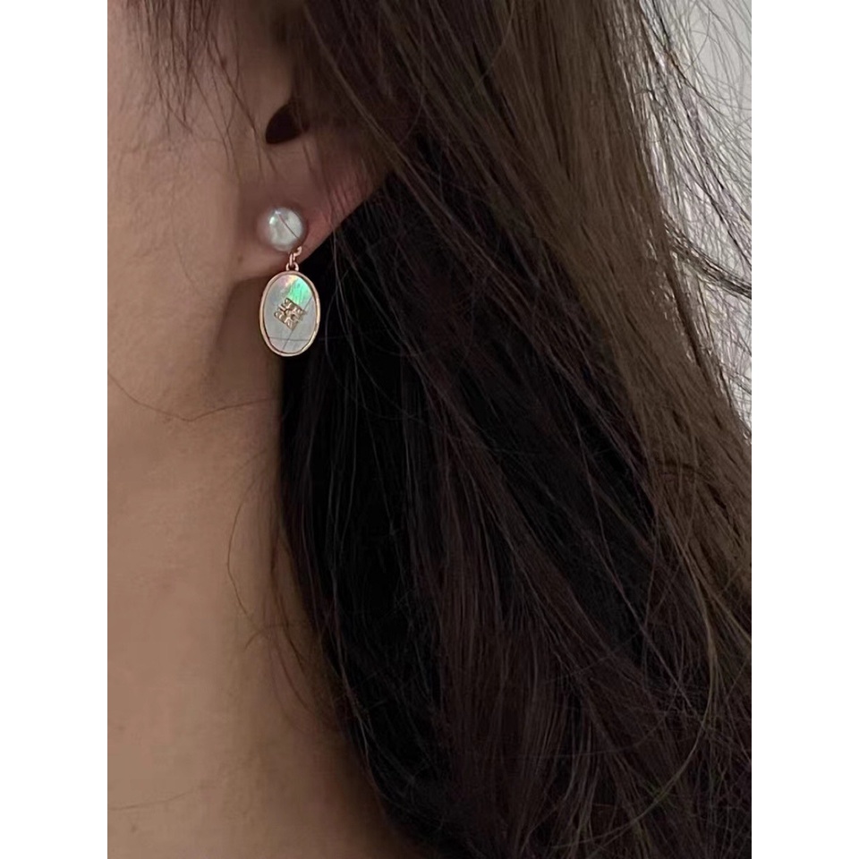 Khuyên Tai Dạng Hạt Ngọc Trai Tự Nhiên Hình Vỏ Sò