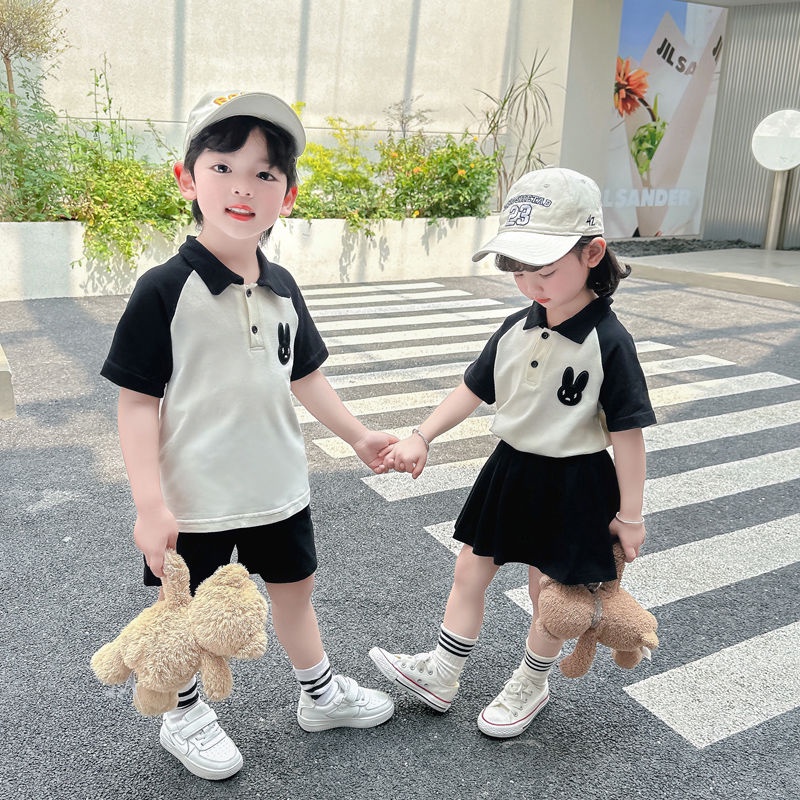✨Hàng Có Sẵn!✨ Bộ Đồ Hai Mảnh Áo Cotton Trơn Phong Cách Preppy Thời Trang Mùa Hè Hàn Quốc Mới Dành Cho Bé Trai Bé Gái
