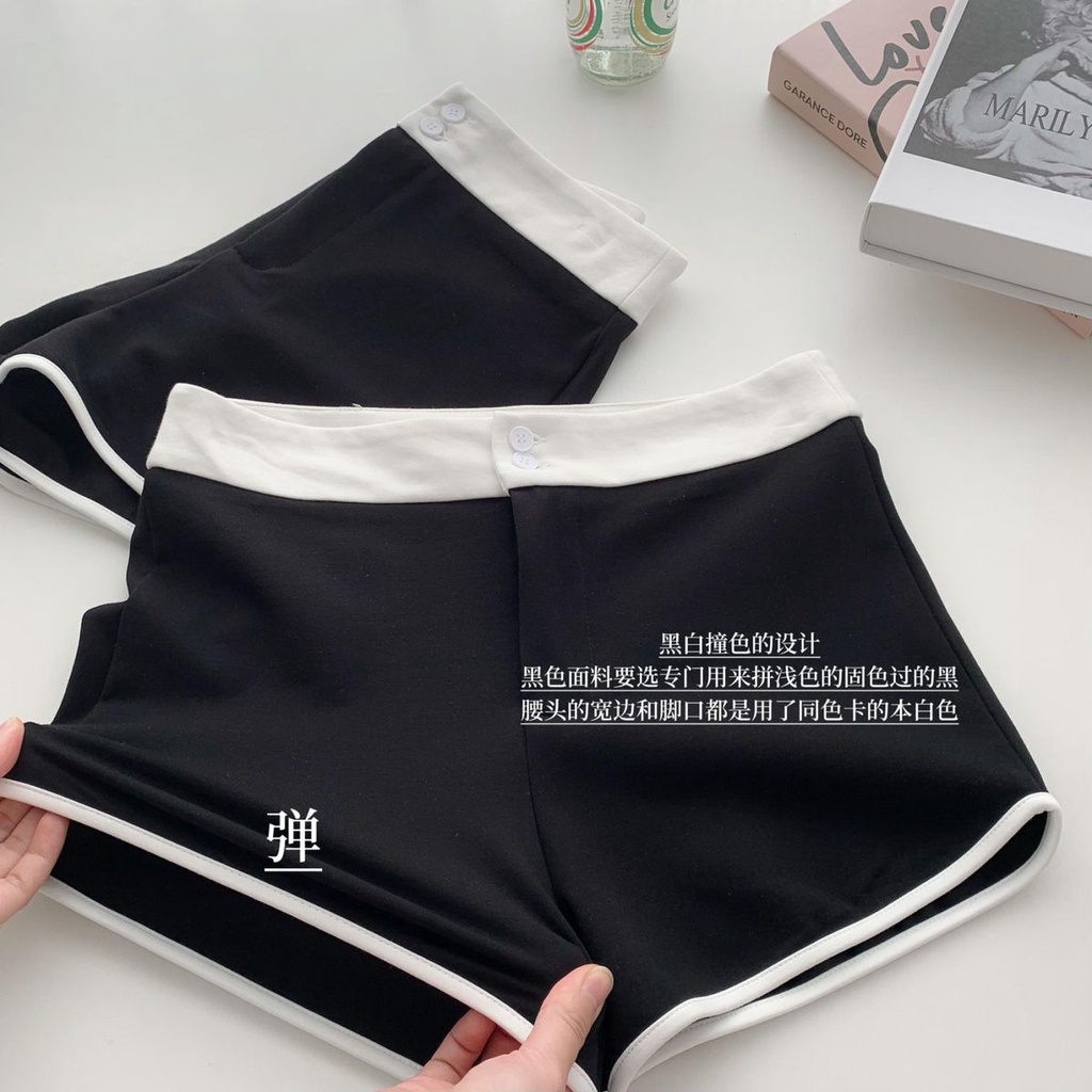 [Hàng Có Sẵn Giao Hàng Nhanh] Quần Đùi Thể Thao Ôm Dáng Màu Trắng Đen Phong Cách Desire Quyến Rũ Nóng Bỏng Mùa Hè Cho Nữ