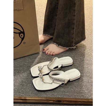 Dép Sandal Đế Thấp Đính Đá Thời Trang Dành Cho Nữ