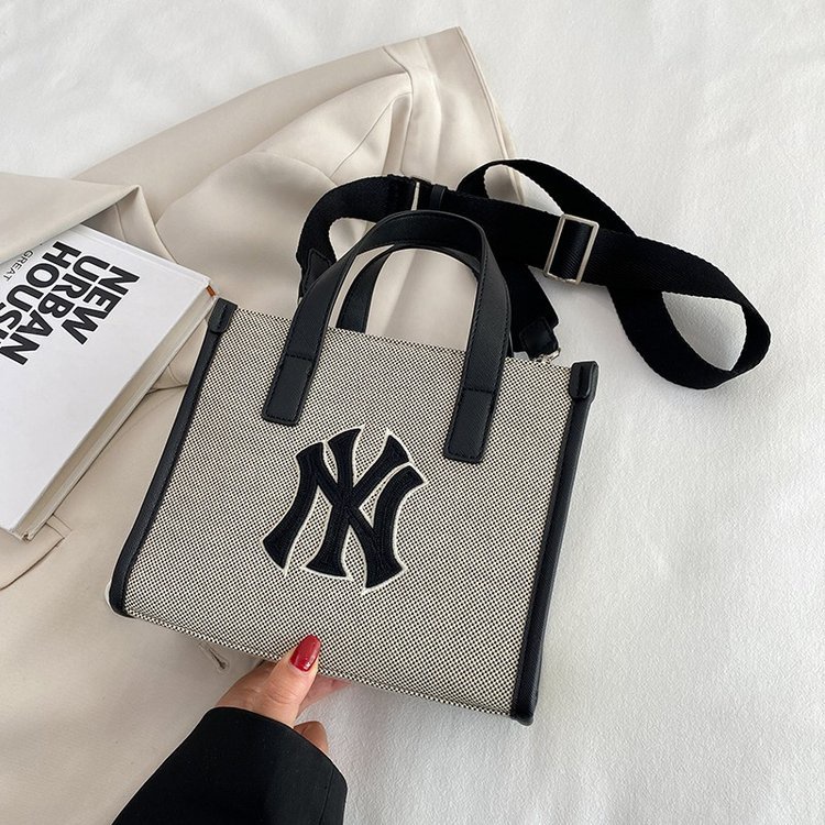 Túi Đeo Chéo Mlb Đa Năng Thời Trang Xu Hướng Cho Nữ