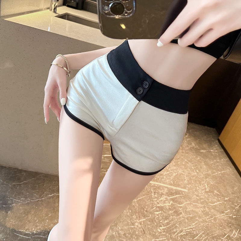 [Hàng Có Sẵn Giao Hàng Nhanh] Quần Đùi Thể Thao Ôm Dáng Màu Trắng Đen Phong Cách Desire Quyến Rũ Nóng Bỏng Mùa Hè Cho Nữ