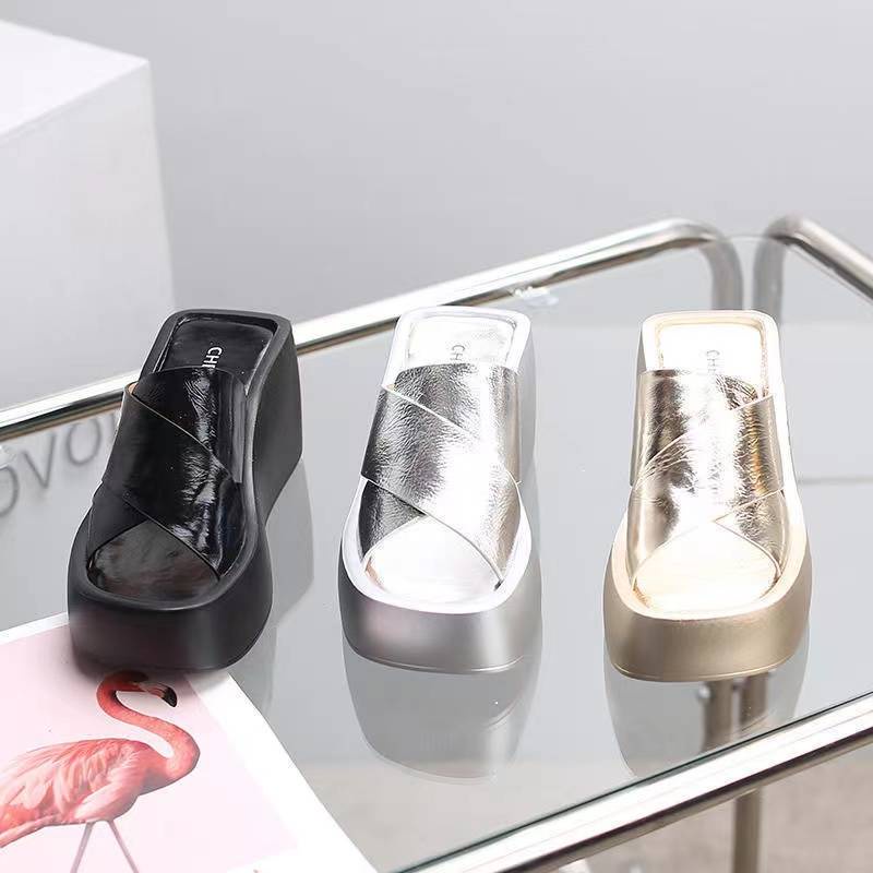 Dép Đế Xuồng Dày Dặn Tăng Chiều Cao Thời Trang Trẻ Trung