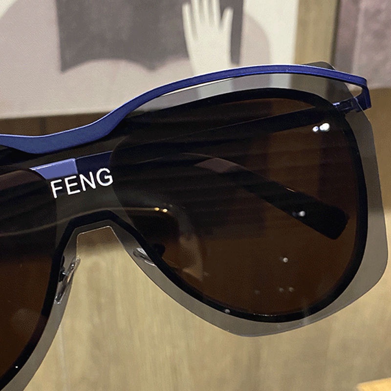 Kính Mát Một Mảnh Gọng Siêu Lớn Thời Trang Hàn Quốc Cá Tính Chống Gió Dành Cho Bạn Nữ