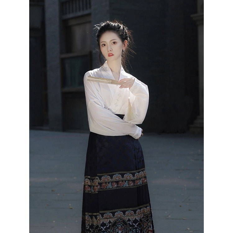 Bộ Váy Hán Phục Cách Tân Hai Mảnh Phong Cách Trung Hoa Cổ Tích Jinghong Twelve-Broken S  0513