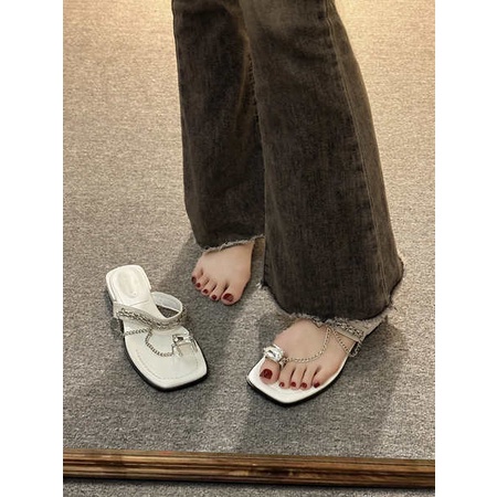 Dép Sandal Đế Thấp Đính Đá Thời Trang Dành Cho Nữ