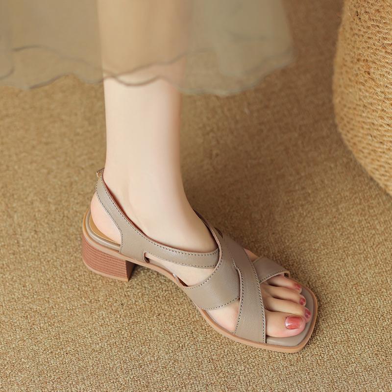 Giày Sandal Cao Gót Hở Ngón Mũi Vuông Bằng Da Mềm Thời Trang Mùa Hè 2023