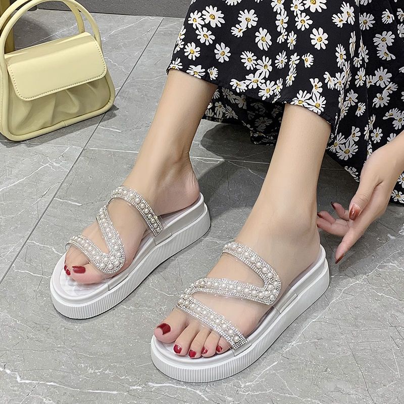 [Hàng Có Sẵn Giao Hàng Nhanh] Dép Sandal Đế Mềm Chống Trượt Đính Kim Cương Giả Thời Trang Mùa Hè Dễ Phối Đồ Dành Cho Bạn Nữ