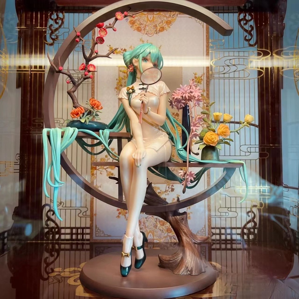 Mô Hình Nhân Vật Hatsune Miku Mặc Sườn Xám Tuyết Xinh Xắn