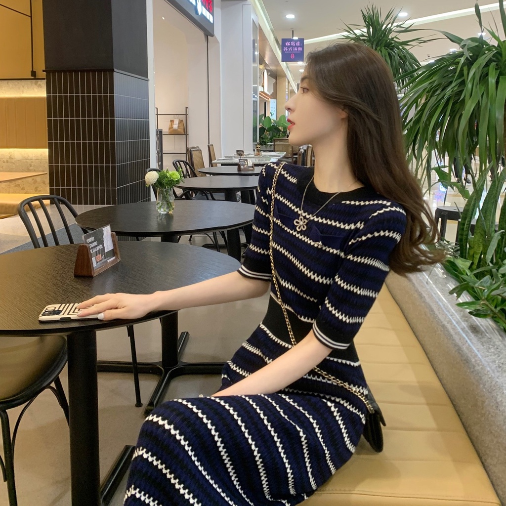 Đầm Dệt Kim Một Mảnh Kẻ Sọc Cao Cấp Phong Cách Pháp Cổ Điển Thời Trang Mùa Hè Dành Cho Nữ