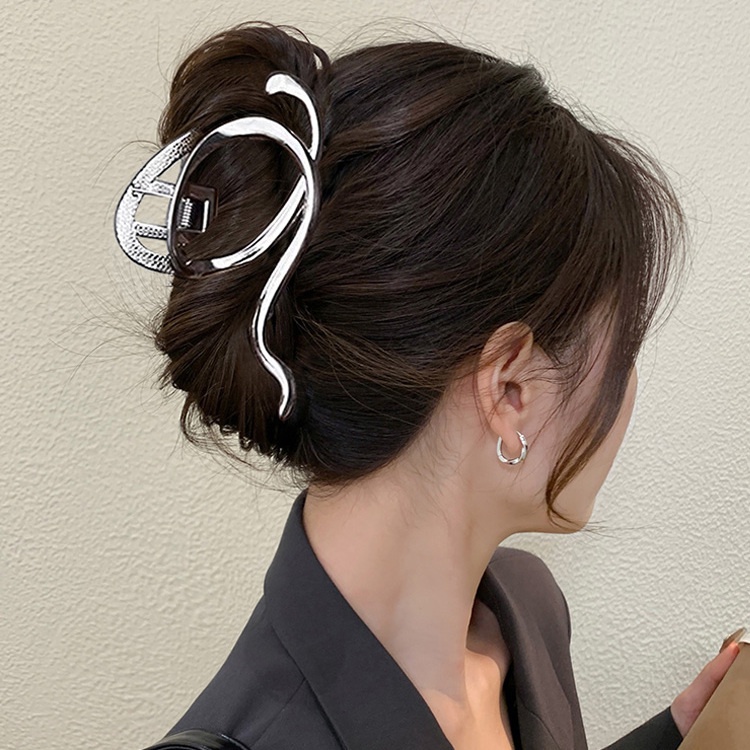 Kẹp Tóc Cá Mập Bằng Kim Loại Thiết Kế Đơn Giản Cỡ Lớn Cho Nữ