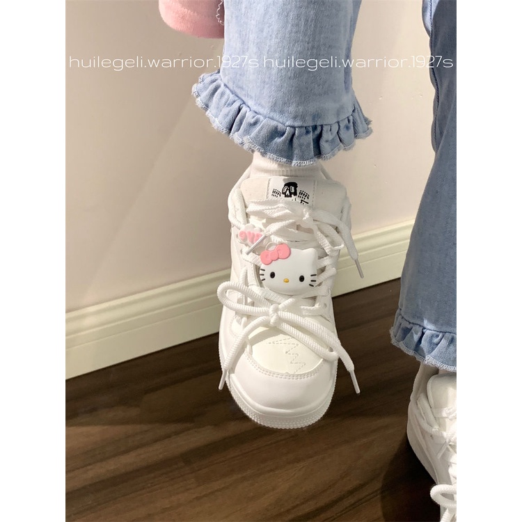 Chính Hãng Giày Thể Thao Hình hello kitty Màu Trắng Hồng Dễ Thương Đa Ứng Dụng Cho Nữ Sinh niche