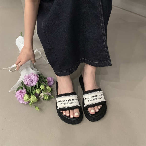 Dép Sandal Đế Dày Thời Trang Mới 2023 Dành Cho Nữ