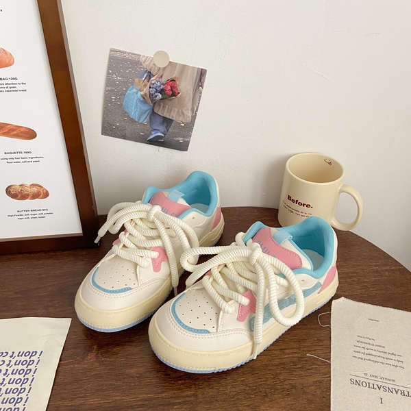 Giày thể thao nữ dopamine đế dày bánh mì thể thao giày trắng INS