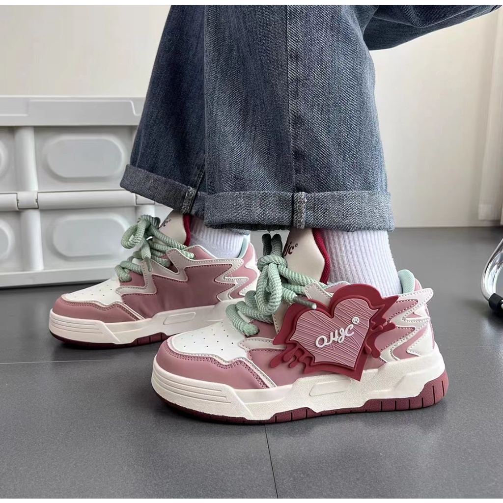 Giày Thể Thao Nữ In Hình Trái Tim Phong Cách Hàn Quốc