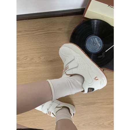 Giày Thể Thao Mũi Tròn Đế Dày Thoáng Khí Phong Cách retro