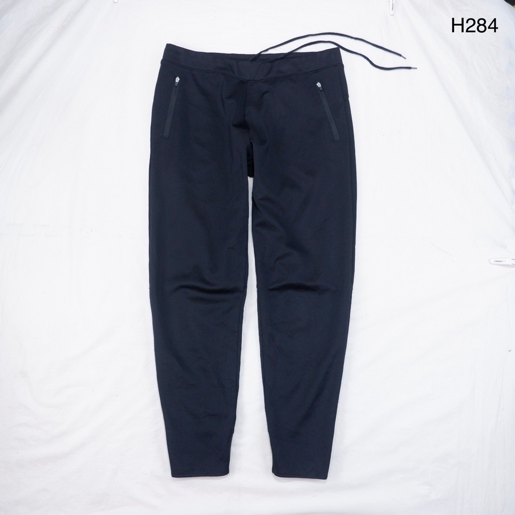 H284 Quần Nữ Uniqlo Blocktech Lông Cừu Lót Đen Size L Eo 30-32 Hông 42 Chiều Dài 35 Inch