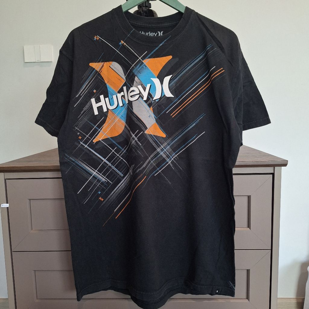 Áo thun Hurley vừa vặn cỡ L (AF92)