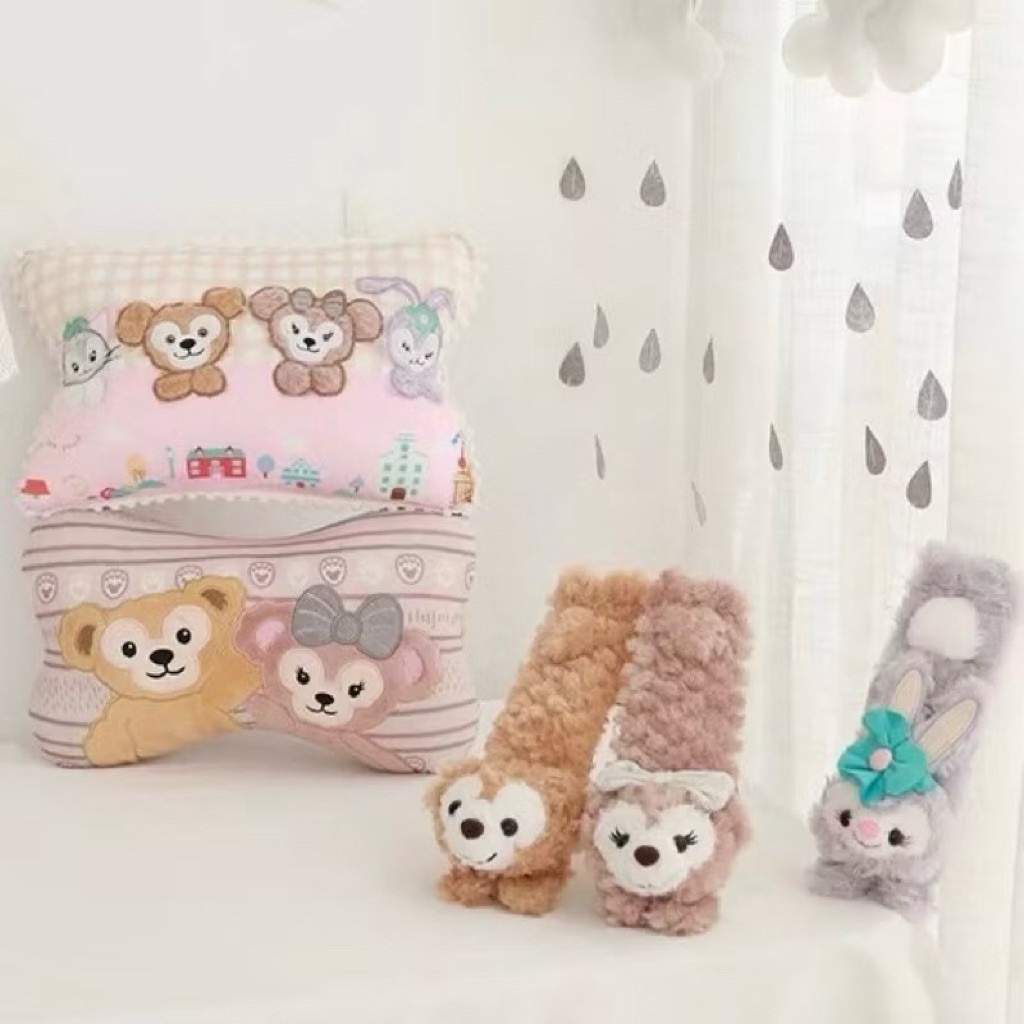 Vỏ bọc lưng và gối ô tô Duffy and Friends