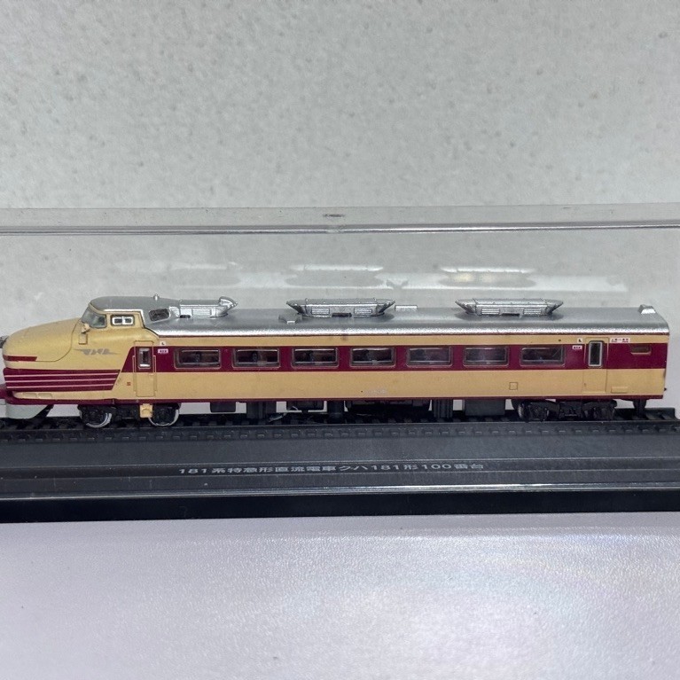 Tàu mô hình tốc hành giới hạn JNR 181 Series (Asama-Asama) có hộp Acrylic trong suốt