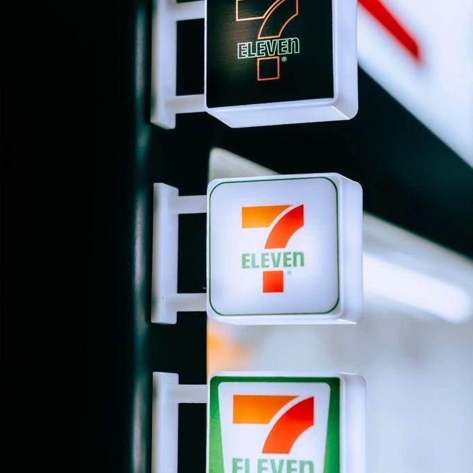 7-11 Seven Mini Sign 7-Eleven Sản phẩm cao cấp 7Eleven 2026