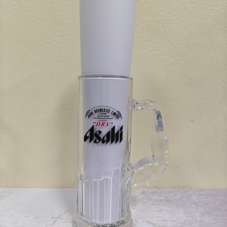 Asahi Beer Glass Phiên bản giới hạn Cánh tay mạnh mẽ đi kèm với tay cầm hình con người Thiết kế nổi 
