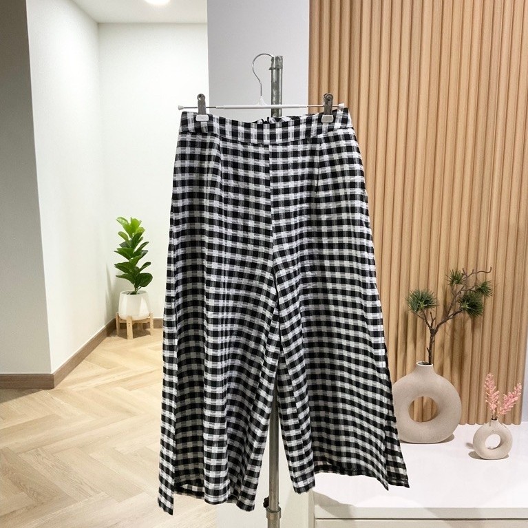 MM021 3 / 4 Quần cũ (S) Dây kéo lưng Vải rất thoải mái khi mặc.