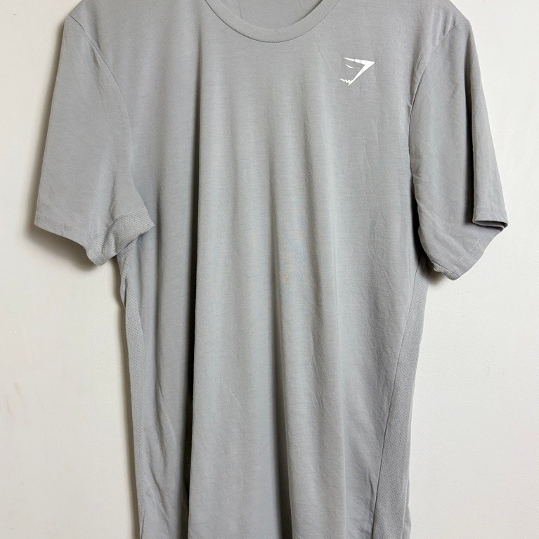Áo thun gymshark cũ (28)