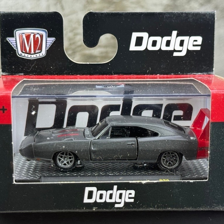 ️ Dodge Charger Daytona HENI Tỉ lệ 1: 64