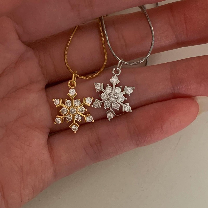 HER OBJECTIVE _ HER SNOWFLAKE PENDANT CỔ CỔ