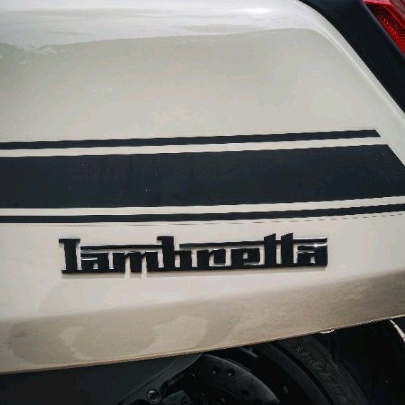 Mới Nhãn dán​ 1 Cặp Miếng Dán PVC Và Phản Quang Để Gắn Vào Logo Lambretta X300 X250 G350 Ốp Bên Màu 