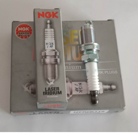 Bugi NGK LASER IRIDIUM IZFR6K-11S (5266) 4 Cái / 1 Hộp Sản xuất tại Nhật Bản Giải phóng mặt bằng