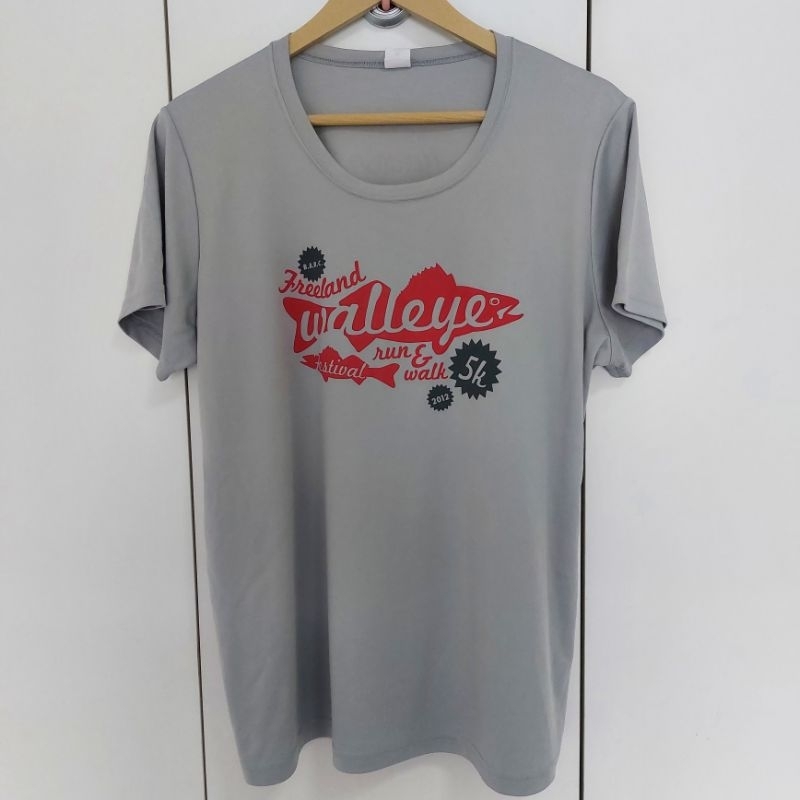 ❈ ้ ❈ SPORT TEK Freeland walleye run & walk 5k 2012 size L (LV1)